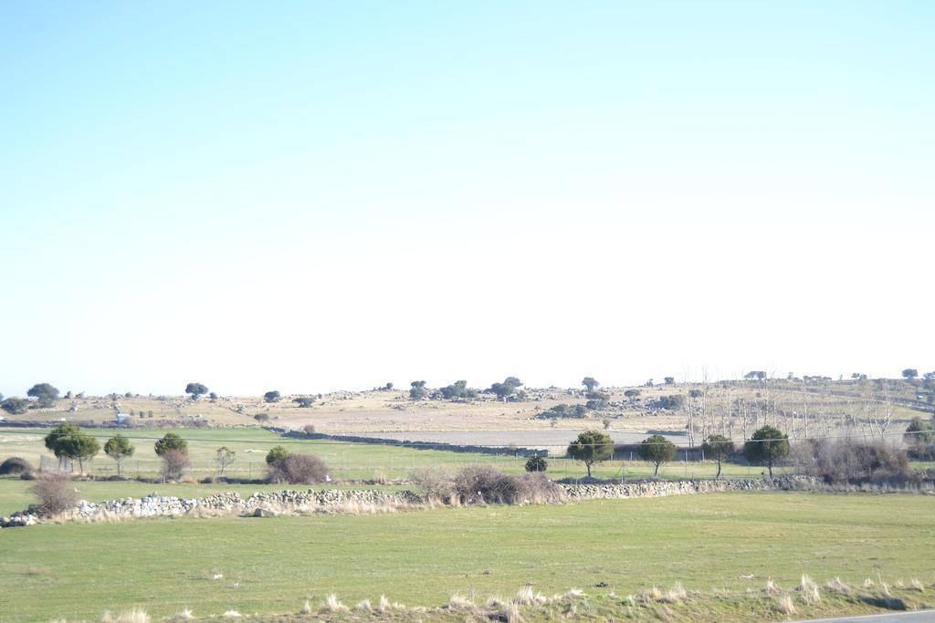 Casa Rural El Dolmen Bernuy-Salinero Exterior foto